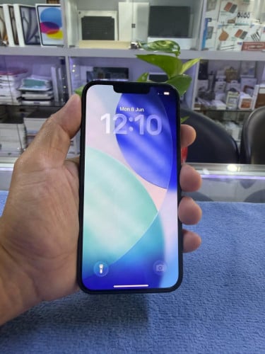 iPhone 16e 128 99%