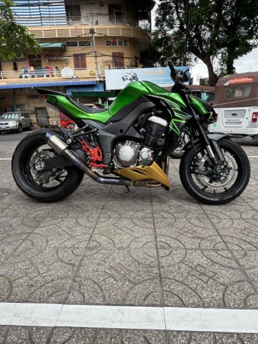 Kawasaki Z1000