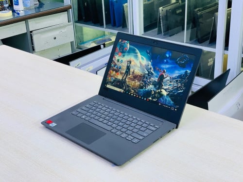Lenovo V130-14IKB001 14”