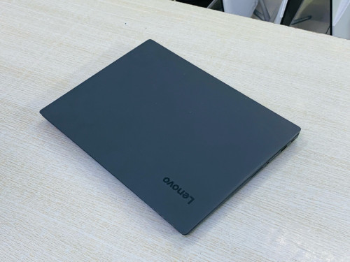 Lenovo V130-14IKB001 14”