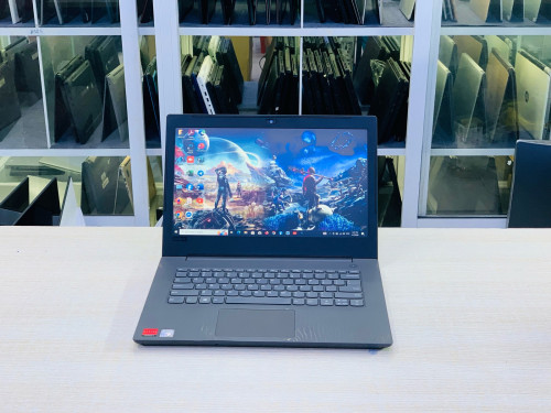 Lenovo V130-14IKB001 14”