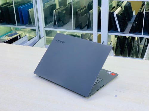 Lenovo V130-14IKB001 14”