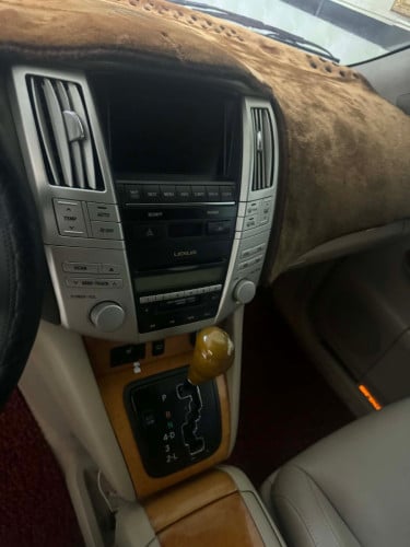 LEXUS RX 330 04 Half Full P2