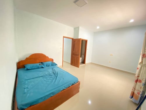 Link house for rent near Aeon2 mall SenSok