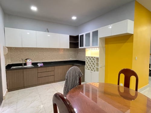 Link house for rent near Aeon2 mall SenSok