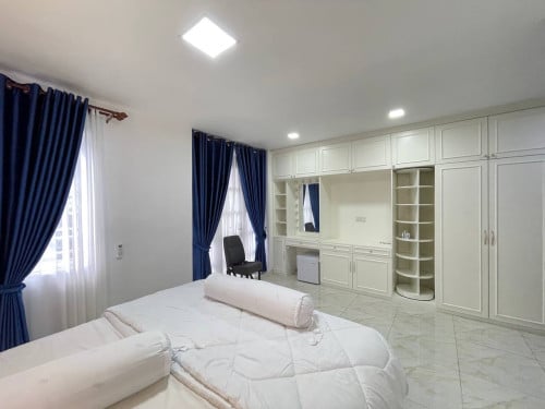 Link house for rent near Aeon2 mall SenSok