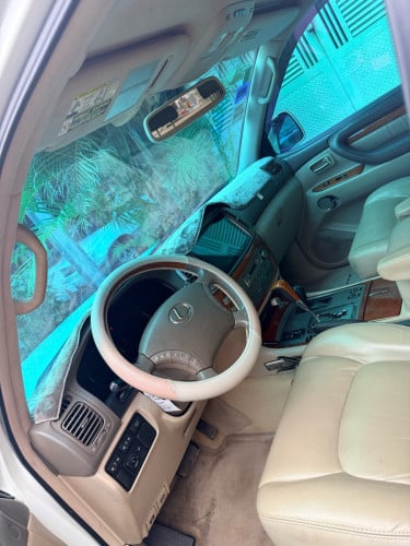 Lx470/2003ម្ចាស់លក់ដូរសេរី:16800$