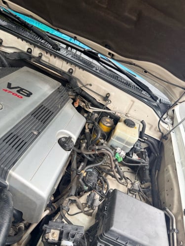 Lx470/2003ម្ចាស់លក់ដូរសេរី:16800$