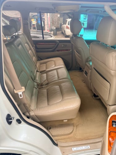 Lx470/2003ម្ចាស់លក់ដូរសេរី:16800$