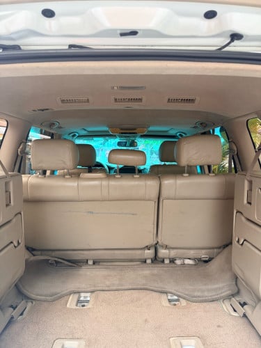 Lx470/2003ម្ចាស់លក់ដូរសេរី:16800$