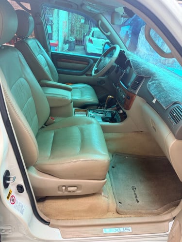Lx470/2003ម្ចាស់លក់ដូរសេរី:16800$