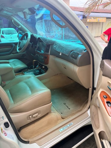 Lx470/2003ម្ចាស់លក់ដូរសេរី:16800$