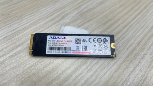 M.2 256GB Adata Legend 710