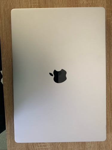 M2 pro 16" RAM 16g SSD 512g