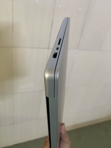 M2 pro 16" RAM 16g SSD 512g