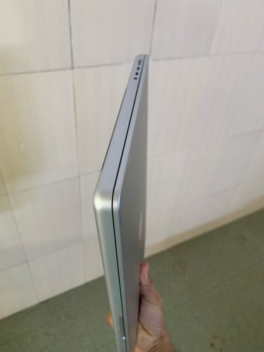 M2 pro 16" RAM 16g SSD 512g