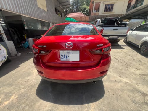 Mazda 2 ឆ្នាំ2016 ធានាឡានថ្មីសុីន១ជុំ ឡានប្រើតិច ម្ចាស់ដើមទី១ប្រើថែណាស់