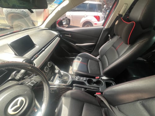 Mazda 2 ឆ្នាំ2016 ធានាឡានថ្មីសុីន១ជុំ ឡានប្រើតិច ម្ចាស់ដើមទី១ប្រើថែណាស់