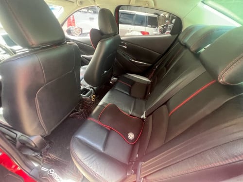 Mazda 2 ឆ្នាំ2016 ធានាឡានថ្មីសុីន១ជុំ ឡានប្រើតិច ម្ចាស់ដើមទី១ប្រើថែណាស់
