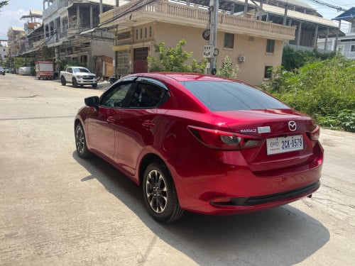 Mazda 2 year 2023 Full option
