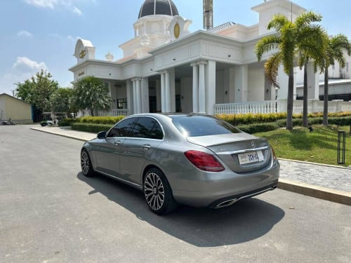 Mercedes Benz C300 2015 For Rent /出租
