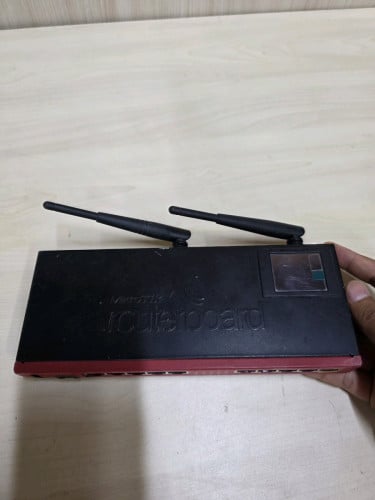 Mikrotik RB2011