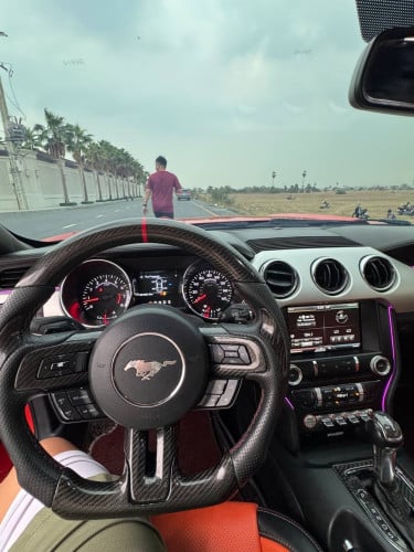 Mustang 2015 ម្ចាស់ដេីមត្រូវថ្លៃកាត់ឈ្មោះជូន