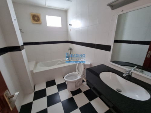 N028 | Nice and Clean, 2 Bedrooms Apartment For Rent in BKK3