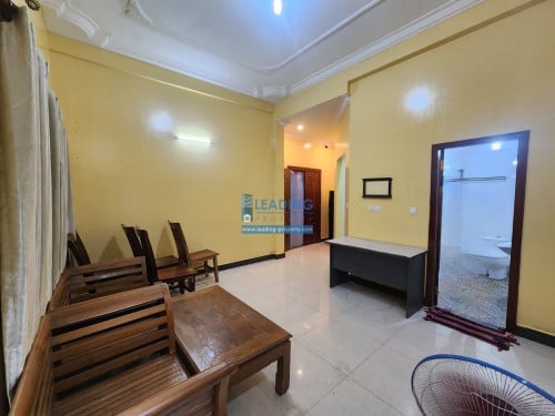 N1009 | Economical 2 Bedrooms Apartment For Rent