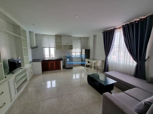 N1044 | Western Bright 1 Bedroom Apartment For Rent Near Russian Market