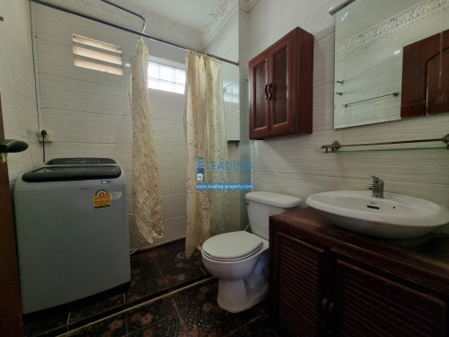 N232 | Bright and Clean 1 Bedroom Fully Furnished Apartment For Rent