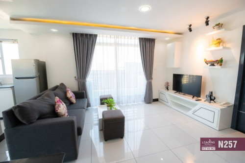 N257 | Western 2 Bedrooms Apartment in BKK3 For Rent Free Gym and Pool