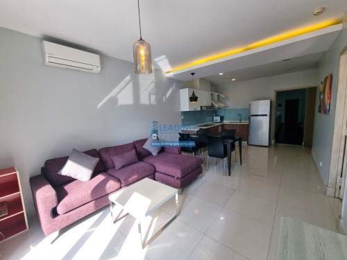 N386 | Western Styled 2 Bedrooms Apartment For Rent in Boeng Trabek