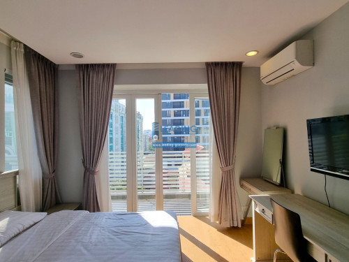 N386 | Western Styled 2 Bedrooms Apartment For Rent in Boeng Trabek