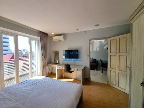 N386 | Western Styled 2 Bedrooms Apartment For Rent in Boeng Trabek