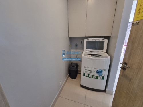 N386 | Western Styled 2 Bedrooms Apartment For Rent in Boeng Trabek