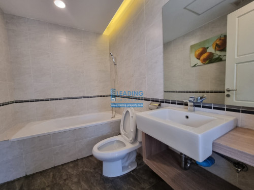 N414 | Western Styled 2 Bedrooms Apartment For Rent in Boeng Trabek