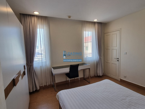 N414 | Western Styled 2 Bedrooms Apartment For Rent in Boeng Trabek
