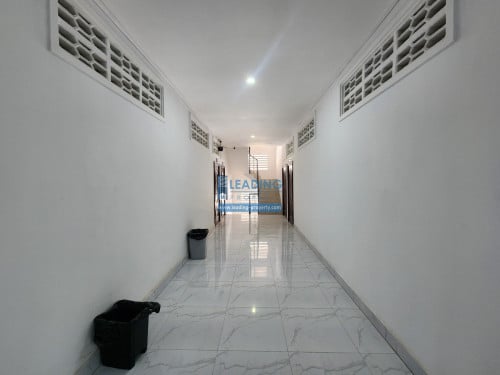 N547 | Western Studio Apartment For Rent in Toul Sangke Area