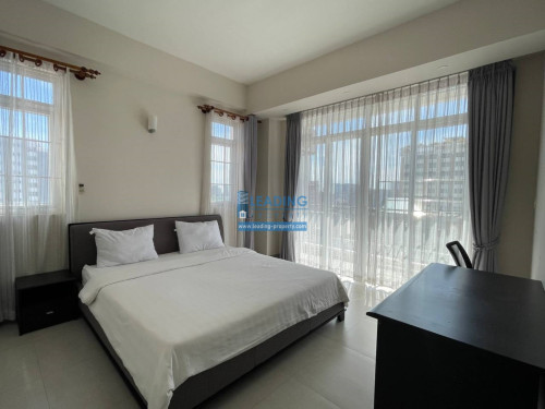 N568 | 3 Bedrooms Apartment For Rent in BKK2 Area