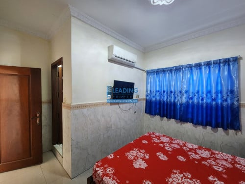 N623 | Top Floor Private Big Balcony 1 Bedroom Near Russian Market For Rent