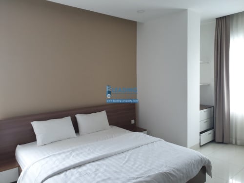 N635  | Western Apartment 2 Bedrooms with Gym and Pool For Rent in Beong Trabek