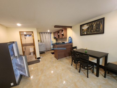 N766 | Elevator Western Apartment 1 Bedroom in Daun Penh For Rent Free Wifi