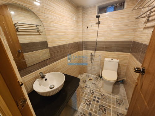 N766 | Elevator Western Apartment 1 Bedroom in Daun Penh For Rent Free Wifi