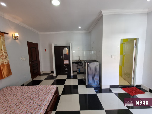 N948 | Elevator Studio Apartment with Private Balcony For Rent Near Central Market