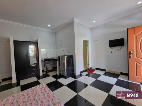 N948 | Elevator Studio Apartment with Private Balcony For Rent Near Central Market