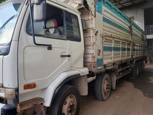 Nissan5ភ្លៅលក់