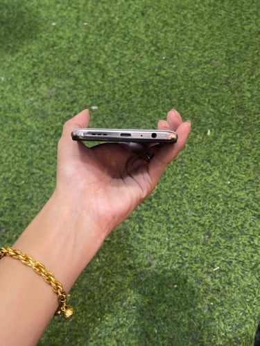 OPPO F11 ពណ៌គុជខ្យង (មួយទឹក) Memory 128GB RAM 6GB អីវ៉ាន់ក្រុមហ៊ុន