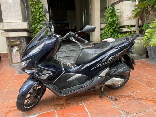 PCX018 មានកាតគ្រីត្រឹមត្រូវ ម៉ាសុីនស្អាត