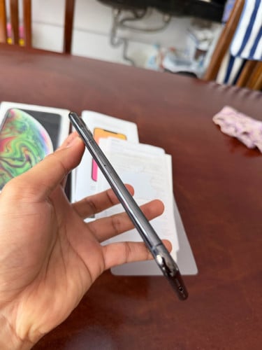 Phone XS Max 256g (ខូច) លក់កាប់សាច់